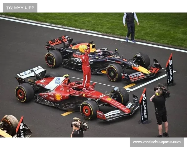 汉密尔顿连续三场排位赛Q1出局,法拉利赛车性能低迷 汉密尔顿连续三场排位赛Q1出局,法拉利赛车性能低迷